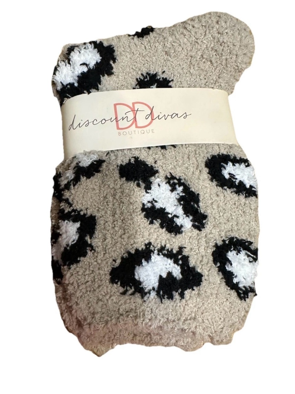 Discount Divas Boutique Luxury Soft Leopard Print Crew Socks Beige Black NEW